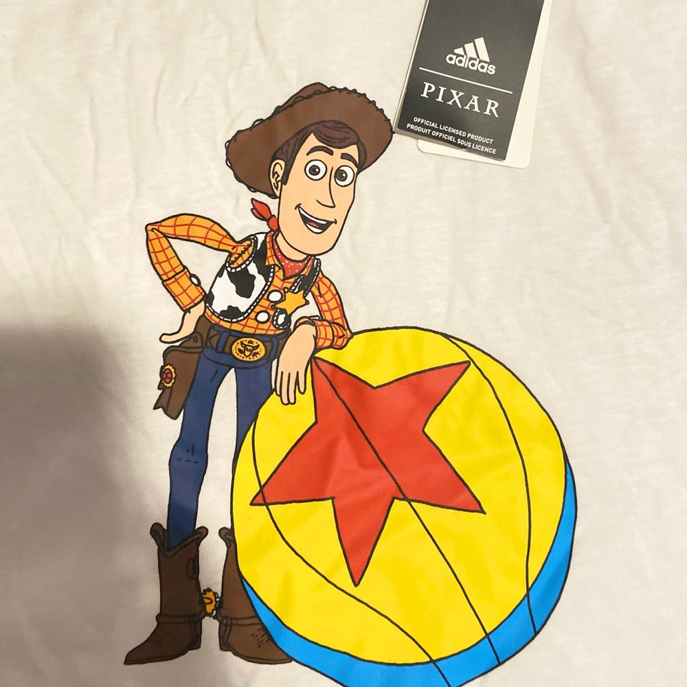 Adidas woody shirt